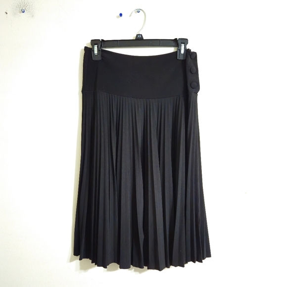 Junee Drop Waist Pleated  Skirt - Picture 3 of 6